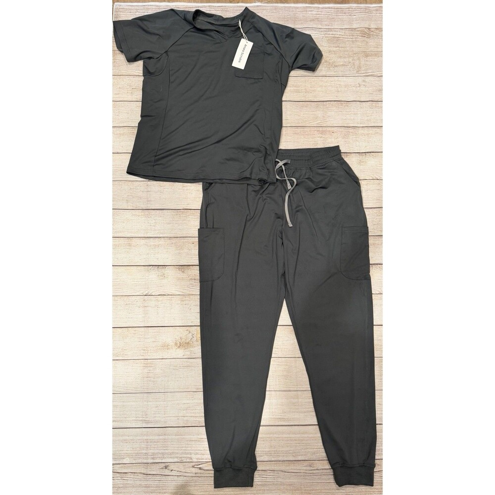 NWT Amara Scrub Set Gray top Medium and pants large